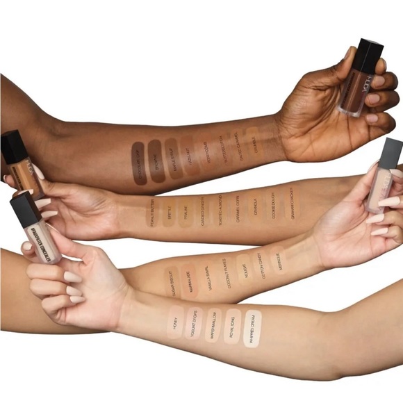 HUDA BEAUTY#FauxFilter Luminous Matte Concealer - Nougat 9ml - Picture 2 of 2